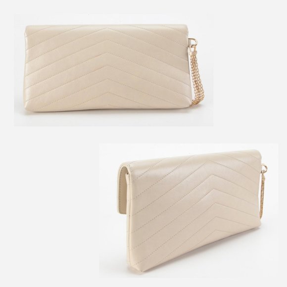 ✧ CHANEL chain wristlet - Picture 3 of 4